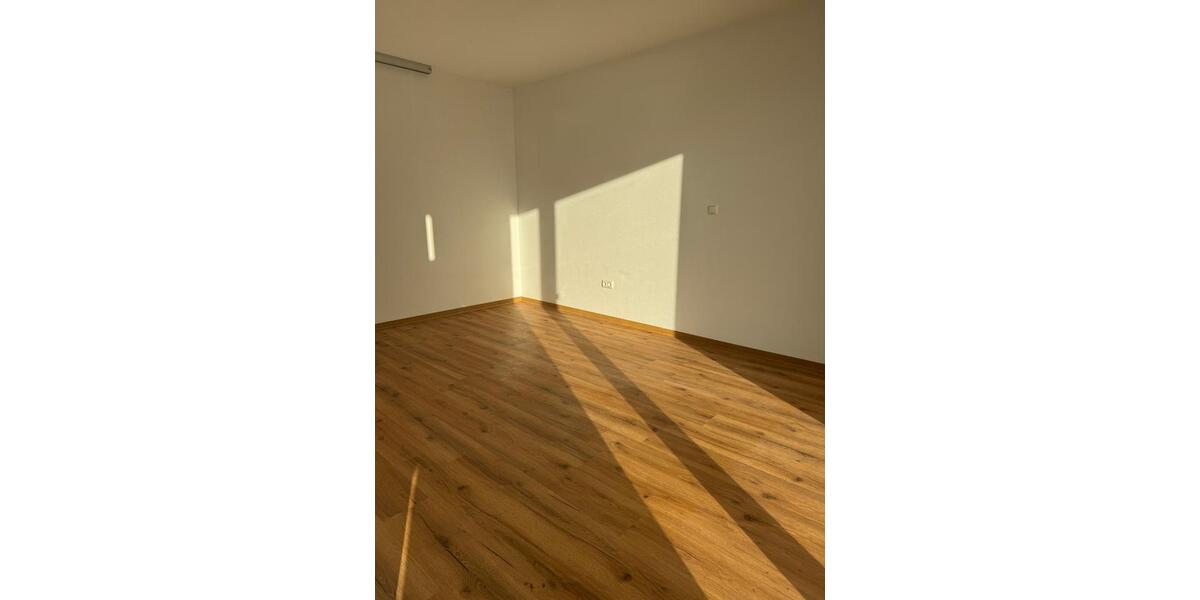 Erdgeschoßwohnung Kemnath - 3 Zimmer, 70 m&sup2;, 840&euro; | Angebot:24748005