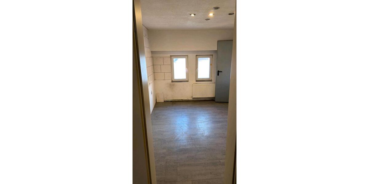 Dachgeschoßwohnung Hannover Linden-Limmer - 2 Zimmer, 68 m&sup2;, 670&euro; | Angebot:25989958