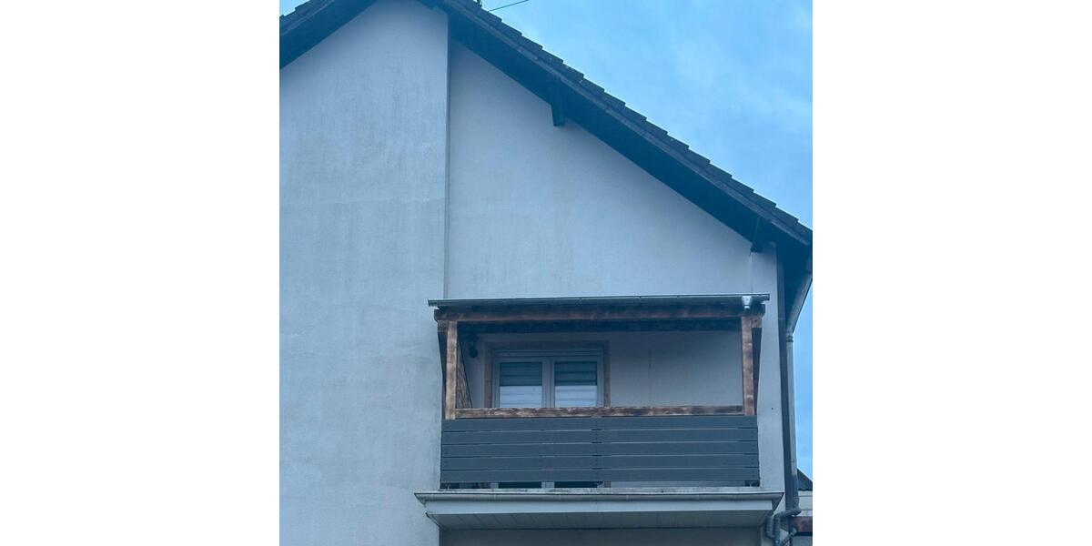 Dachgeschoßwohnung Schwalbach - 5 Zimmer, 105 m&sup2;, 900&euro; | Angebot:26296305