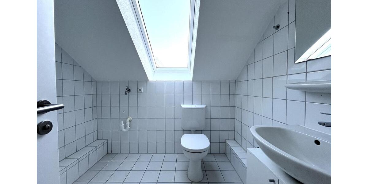 Dachgeschoßwohnung Oyten - 3 Zimmer, 70 m&sup2;, 640&euro; | Angebot:24749638