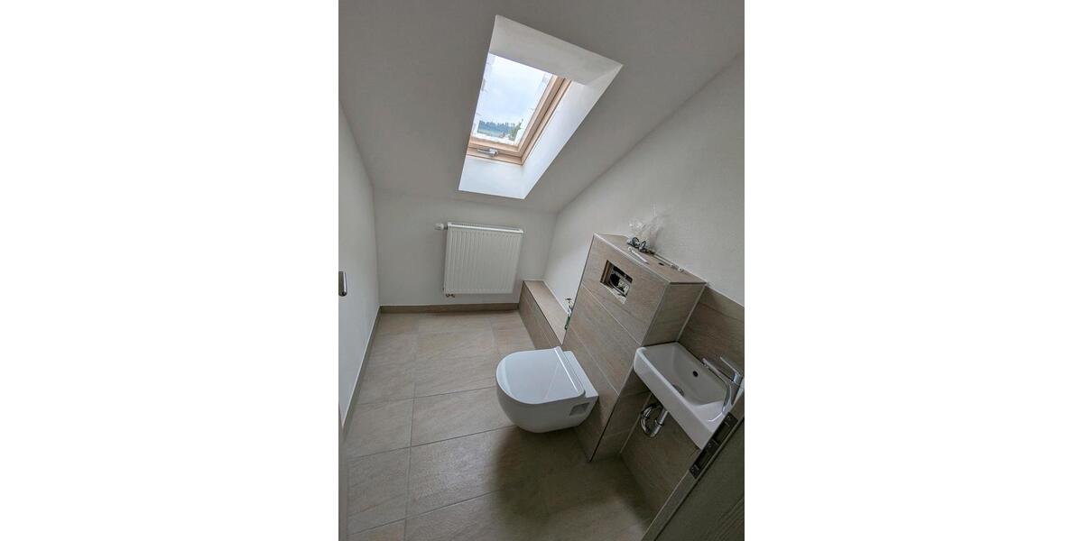 Dachgeschoßwohnung Obergünzburg - 5 Zimmer, 117 m&sup2;, 1.200&euro; | Angebot:25283570