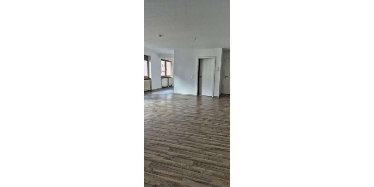 Etagenwohnung Bretten - 2 Zimmer, 74 m&sup2;, 660&euro; | Angebot:26603621