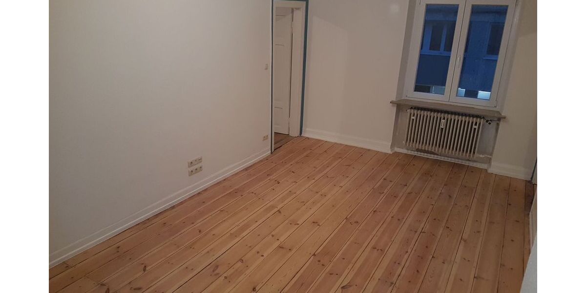 Gehobene Altbauwohnung mit großem Balkon ca. 150qm - Wohnraum oder gewerblichen Nutzung möglich - Appartement Neustadt | Angebot:26634102