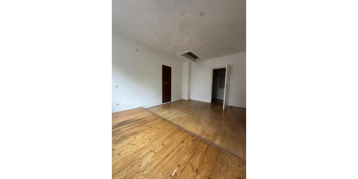 Etagenwohnung Wuppertal Gemarkung Langerfeld - 4 Zimmer, 107 m&sup2;, 860&euro; | Angebot:25648690