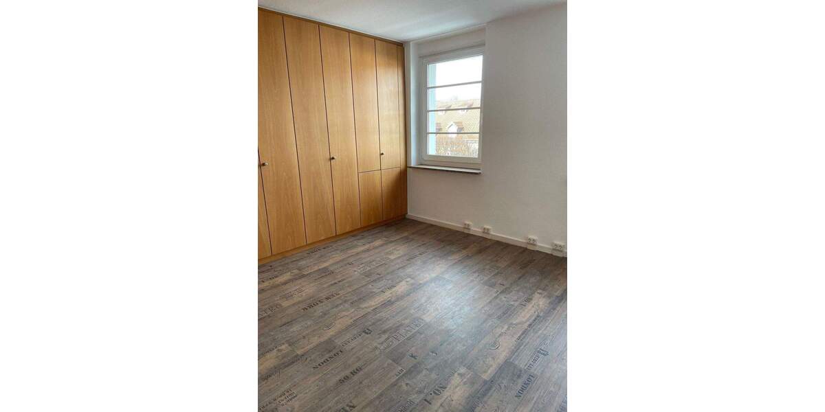 Etagenwohnung Bad Langensalza - 2 Zimmer, 80 m&sup2;, 430&euro; | Angebot:25677774