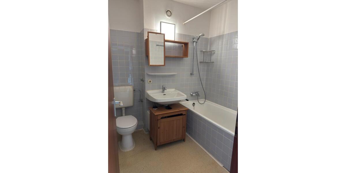 Hochparterre Rellingen - 1 Zimmer, 40 m&sup2;, 720&euro; | Angebot:26516943