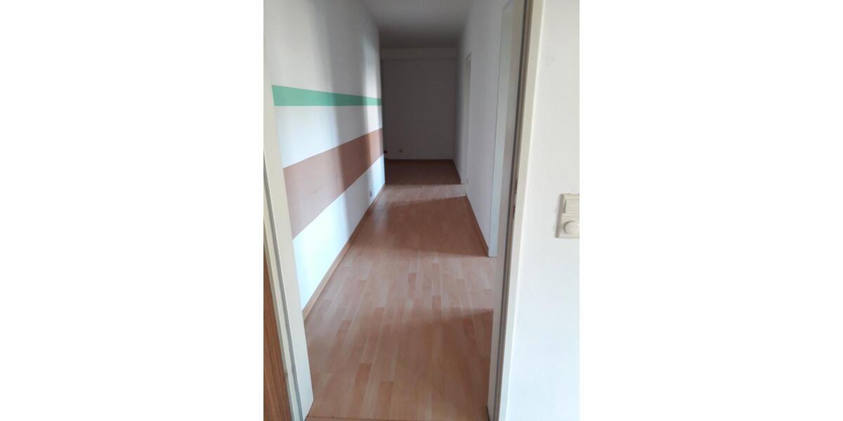 Etagenwohnung Bad Berleburg - 3 Zimmer, 81 m&sup2;, 500&euro; | Angebot:26453817