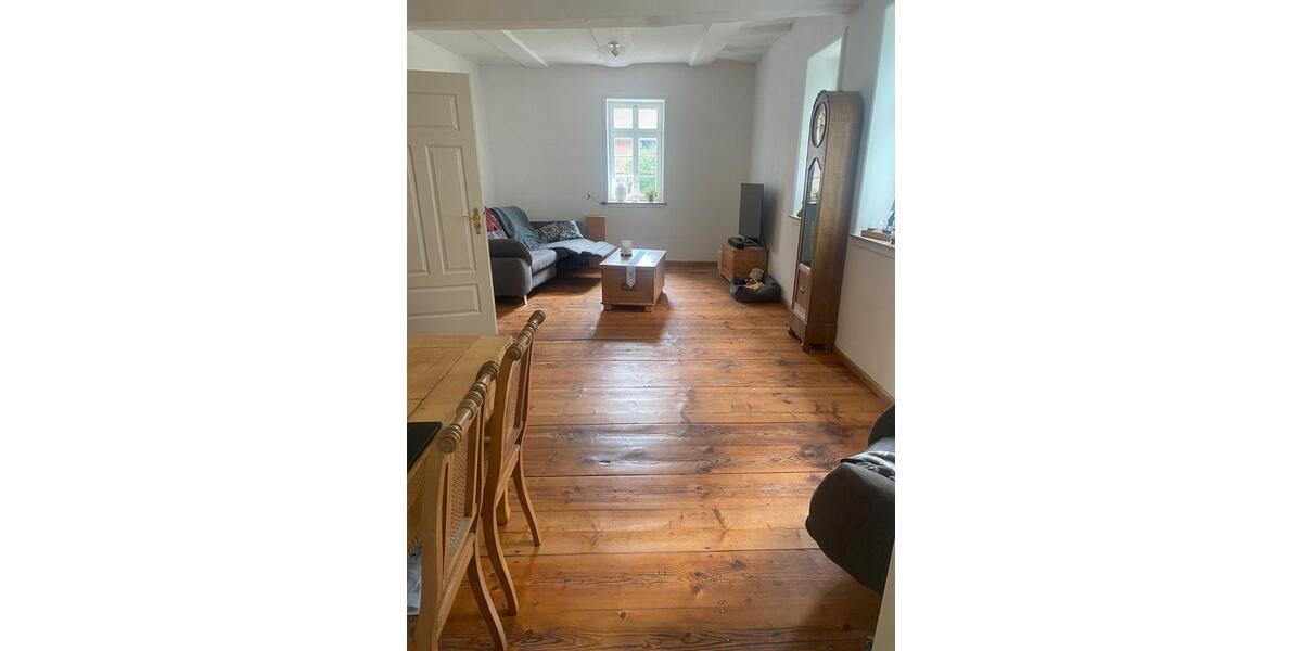 Hochparterre Rotenburg an der Fulda - 4.5 Zimmer, 130 m&sup2;, 1.100&euro; | Angebot:26632459