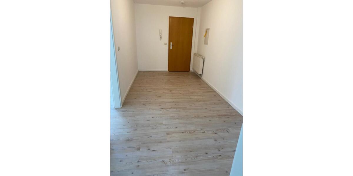 Dachgeschoßwohnung Nossen - 2 Zimmer, 78 m&sup2;, 480&euro; | Angebot:25918844