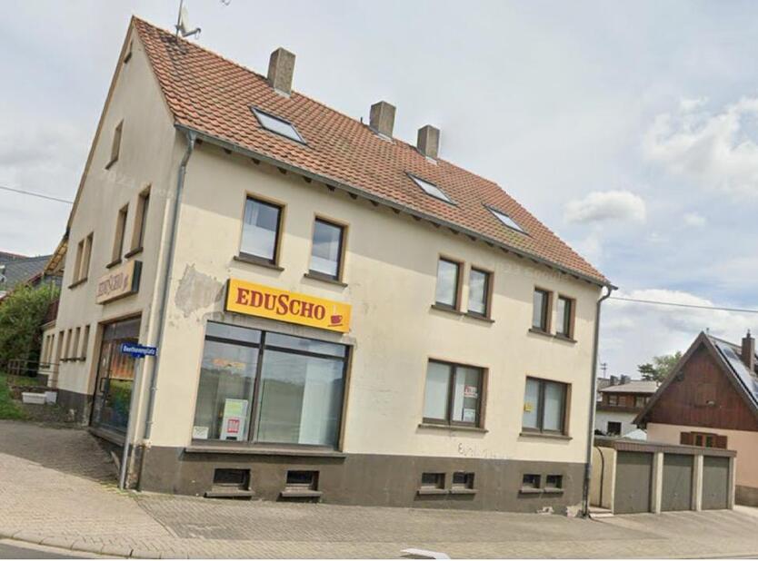 Dachgeschoßwohnung zu vermieten in Ottweiler
