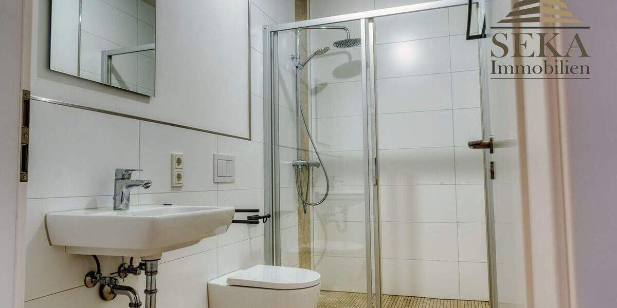 Etagenwohnung Deggendorf - 2 Zimmer, 101 m&sup2;, 1.095&euro; | Angebot:25772724