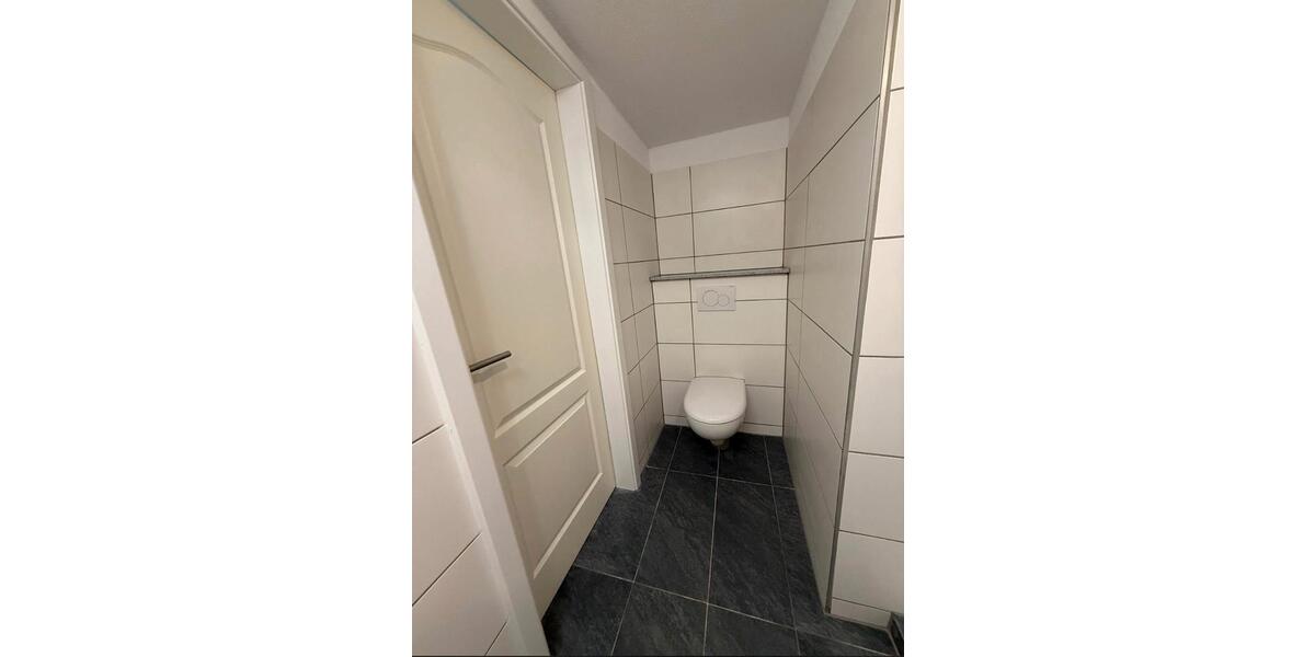 Mehrfamilienhaus, Wohnhaus Balingen - 6 Zimmer, 105 m&sup2;, 900&euro; | Angebot:24744635