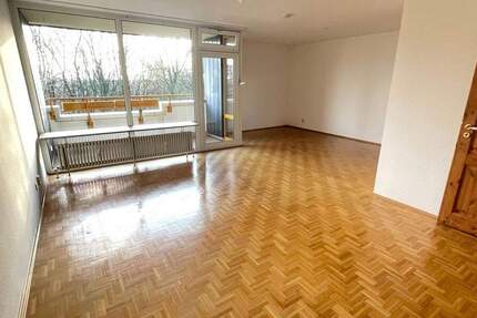 Großzügige 1 Zimmer Wohnung mit Süd Loggia und Blick ins Grüne 1 zimmer