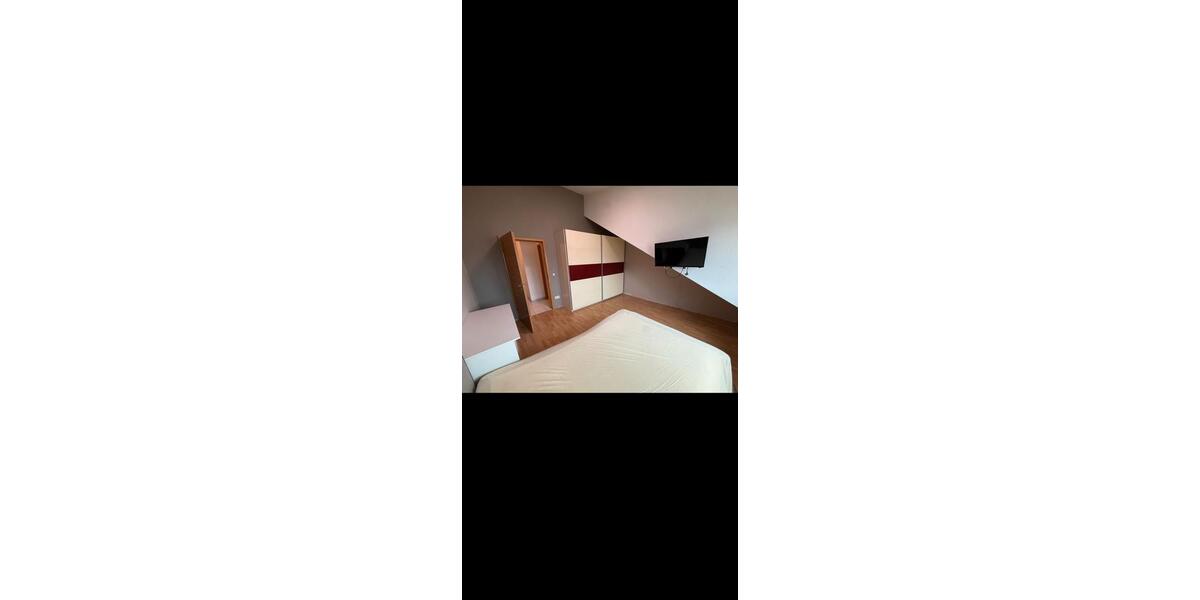 Dachgeschoßwohnung Mühlacker - 2 Zimmer, 67 m&sup2;, 720&euro; | Angebot:24638415