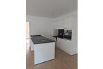 Erstbezug: Stilvolle NeubauWohnung mit großer Terrasse, Einbauküche und Stellplatz