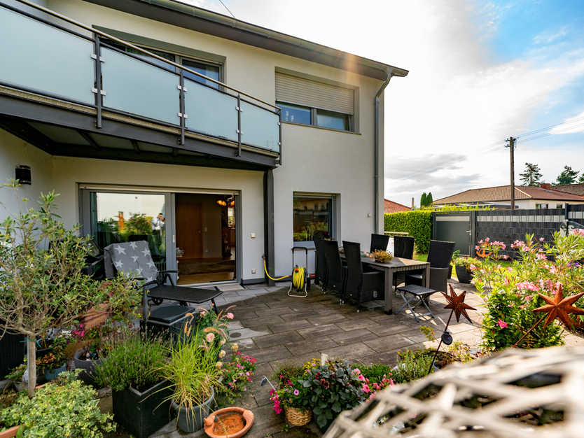 Einfamilienhaus mit traumhaftem Garten