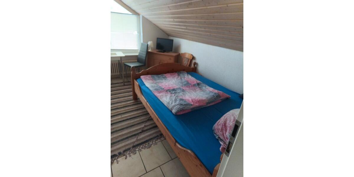 Dachgeschoßwohnung Hilchenbach - 3 Zimmer, 60 m&sup2;, 480&euro; | Angebot:26270976