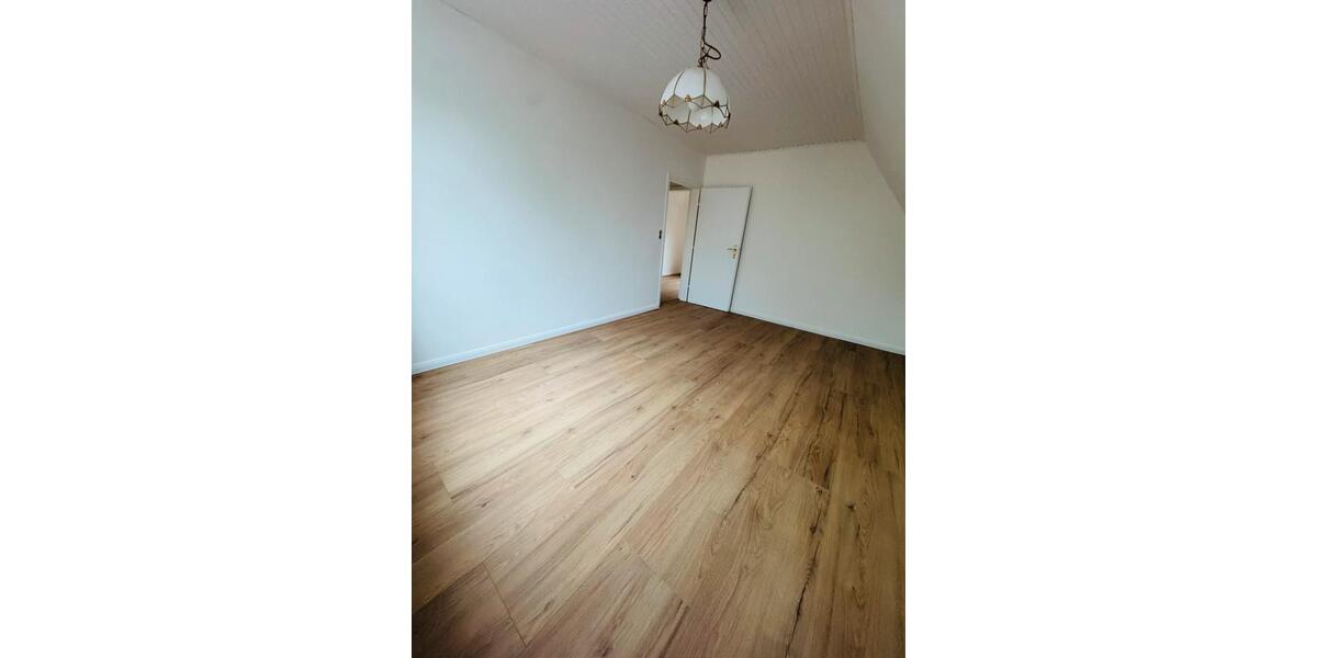 Einfamilienhaus Grönwohld - 5 Zimmer, 135 m&sup2;, 1.800&euro; | Angebot:26629204