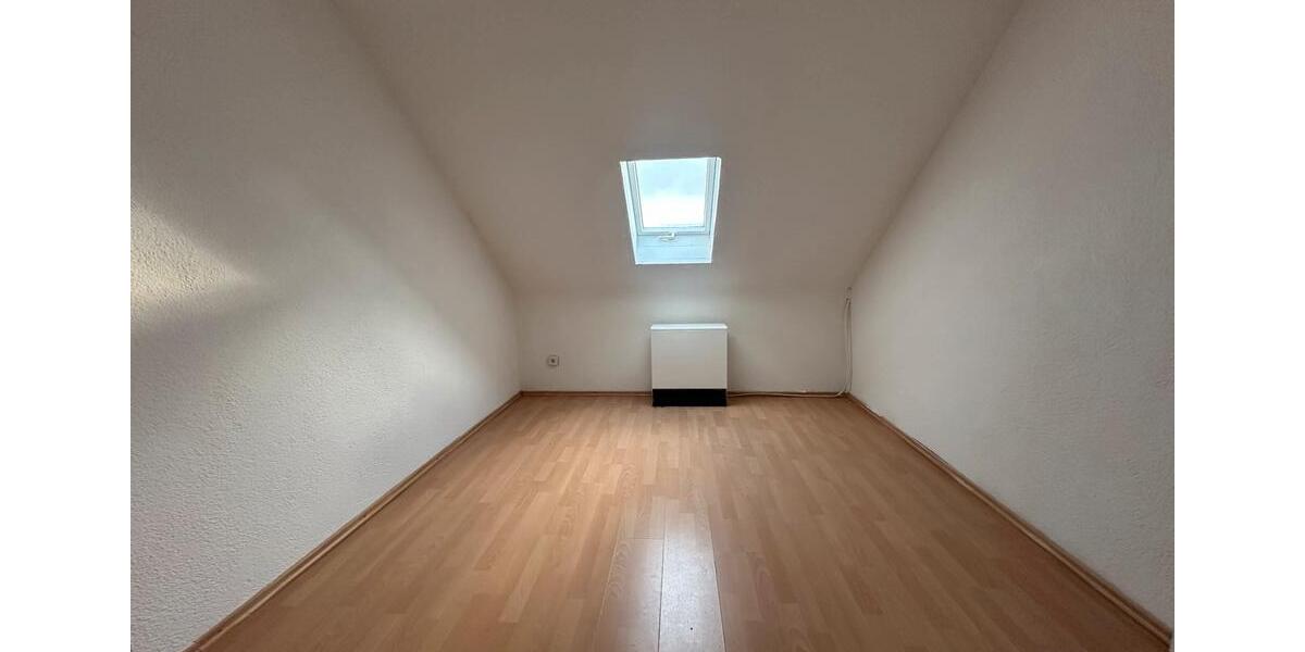 Dachgeschoßwohnung Lonsee - 4 Zimmer, 62 m&sup2;, 650&euro; | Angebot:27595302