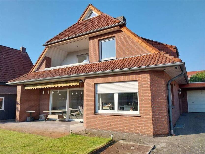 3 Zimmer Erdgeschoßwohnung mit Garten im Zweifamilienhaus