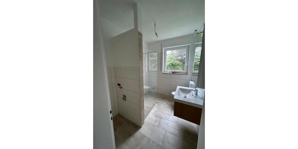 Erdgeschoßwohnung Backnang - 3.5 Zimmer, 111 m&sup2;, 1.221&euro; | Angebot:26581344