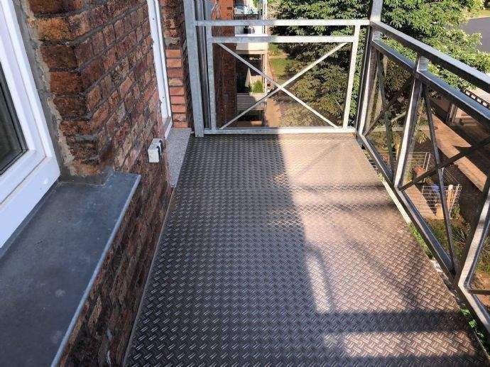 3 Raum Wohnung mit Balkon Laminat Lift in der Raiffeisenstraße Krämpfervorstadt 3 zimmer