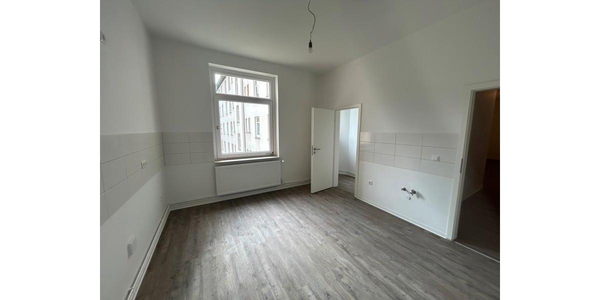 Etagenwohnung Braunschweig Lehndorf-Watenbüttel - 3 Zimmer, 104 m&sup2;, 985&euro; | Angebot:26527997