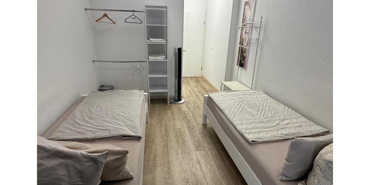 Wohnen auf Zeit Untereisesheim - 1 Zimmer, 12 m&sup2;, 812&euro; | Angebot:26213599