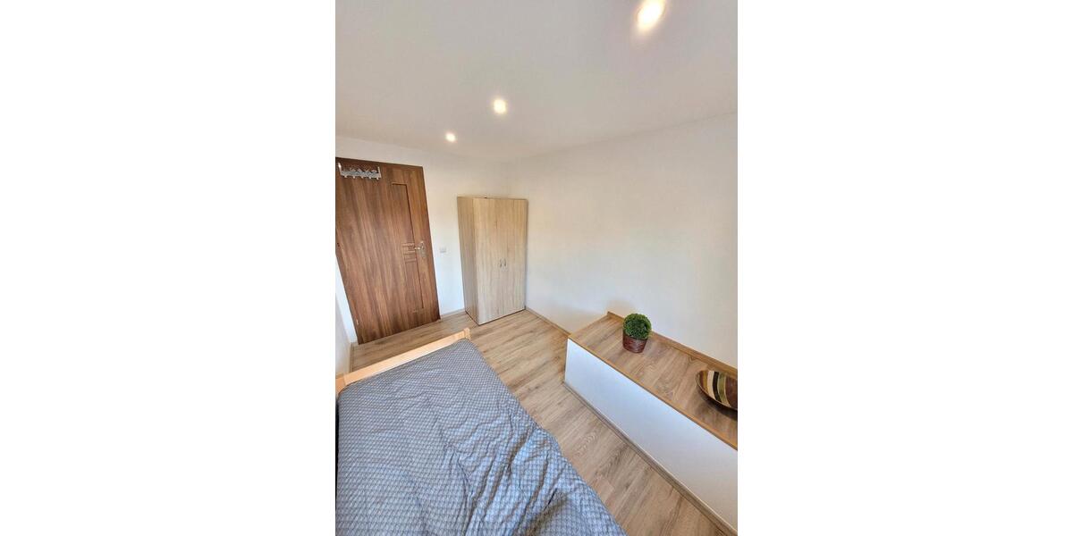 Wohnen auf Zeit Dingolfing - 1 Zimmer, 8 m&sup2;, 350&euro; | Angebot:26246227