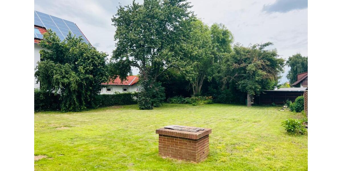 Saniertes Einfamilienhaus mit Garten & Balkon in Felsberg 8 zimmer