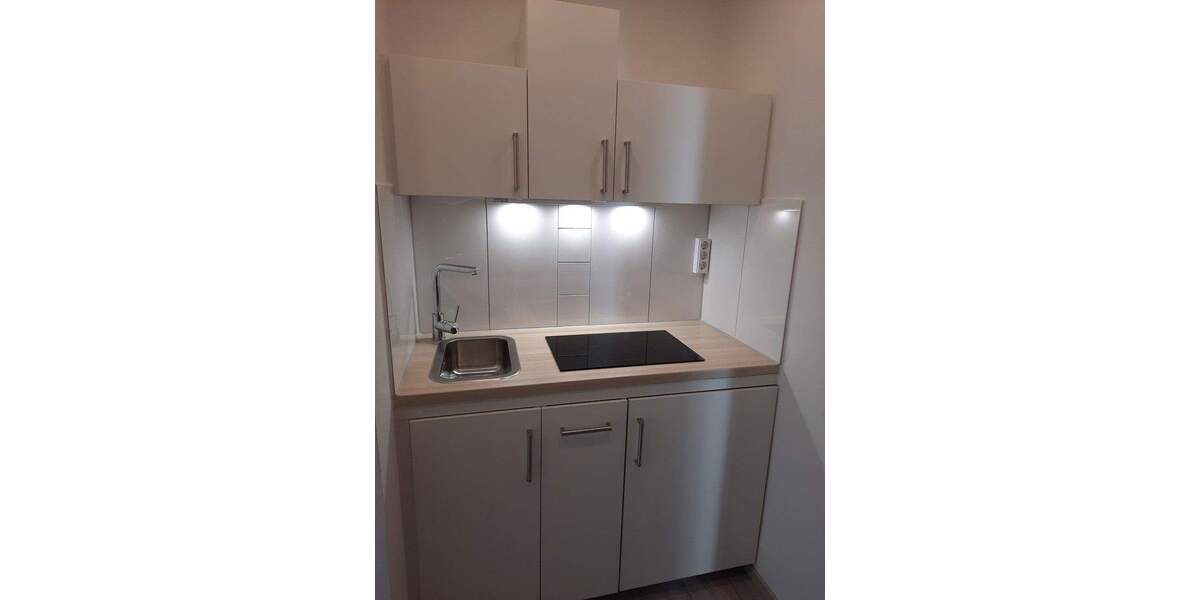 1-Zimmer-App. komplett saniert und möbliert im Herzen von Augsburg 1 zimmer