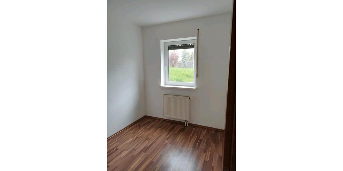Etagenwohnung Ilmenau - 3 Zimmer, 72 m&sup2;, 450&euro; | Angebot:24702812