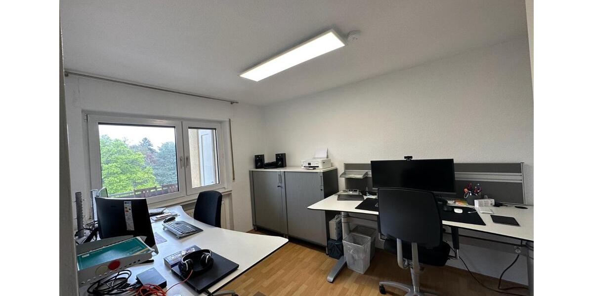 KA-Mühlburg, schöne, helle 3-ZKB mit kl. Loggia im EG 3 zimmer