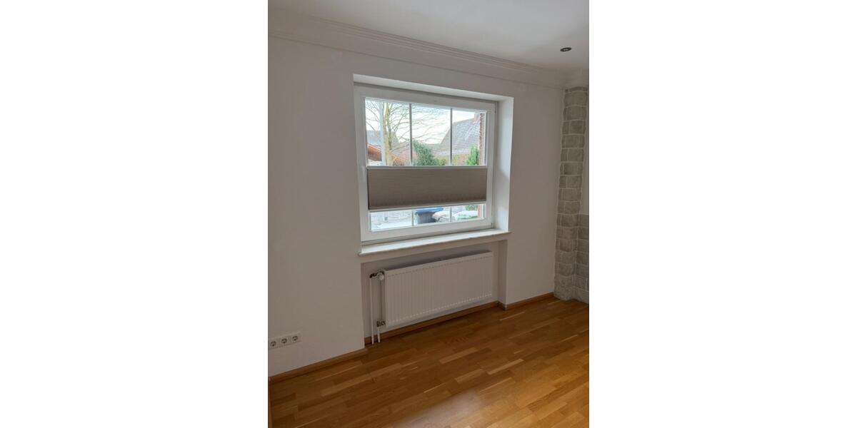 Erdgeschoßwohnung Löhne - 3 Zimmer, 130 m&sup2;, 1.000&euro; | Angebot:24466434