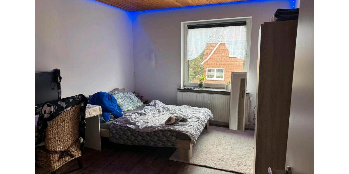 Etagenwohnung Wingst - 6 Zimmer, 155 m&sup2;, 1.100&euro; | Angebot:26539664
