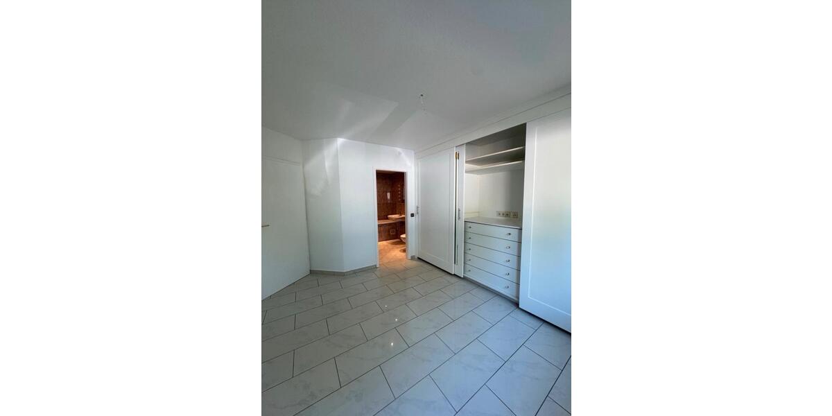Etagenwohnung Köln Rodenkirchen - 3 Zimmer, 77 m&sup2;, 1.995&euro; | Angebot:26670832