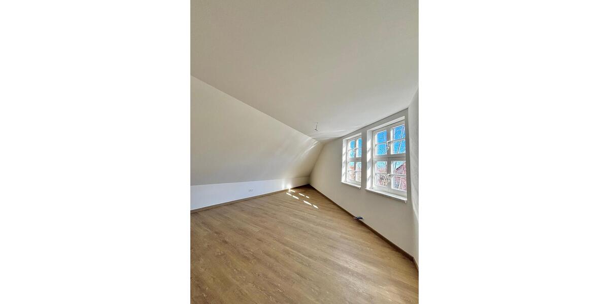 Dachgeschoßwohnung Thale - 3 Zimmer, 76 m&sup2;, 645&euro; | Angebot:25303644