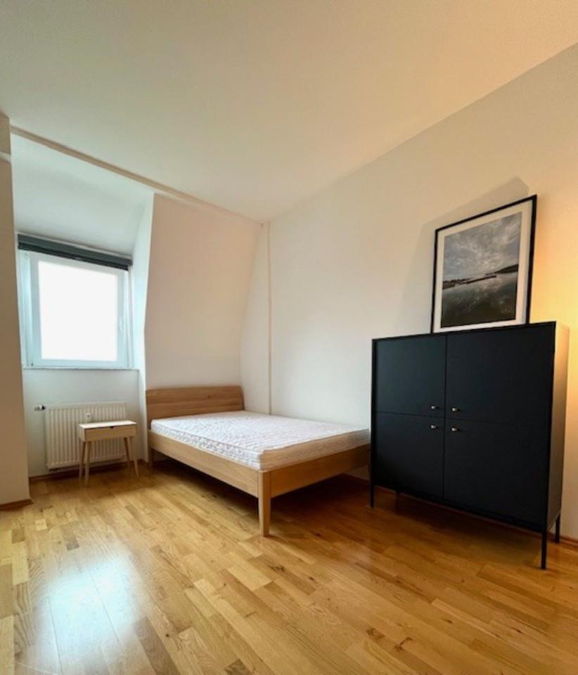 Historischer Charme trifft modernen Wohnkomfort zimmer