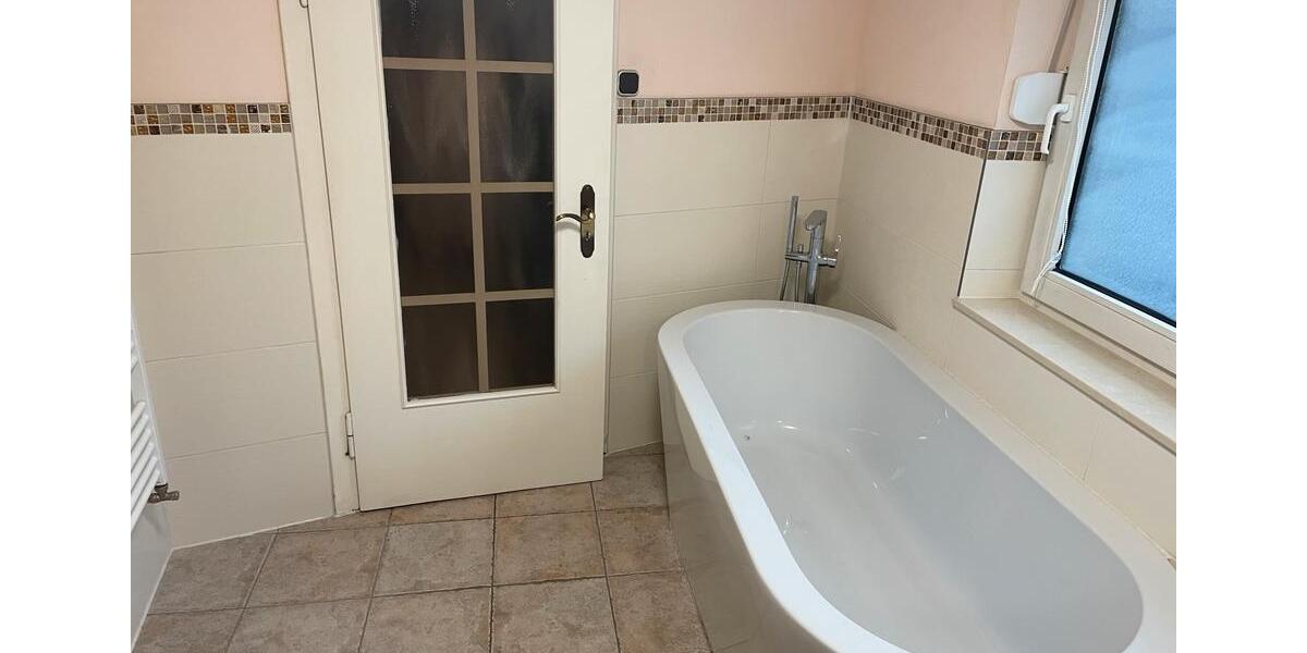 Doppelhaushälfte Nidda - 4 Zimmer, 125 m&sup2;, 1.650&euro; | Angebot:24743463