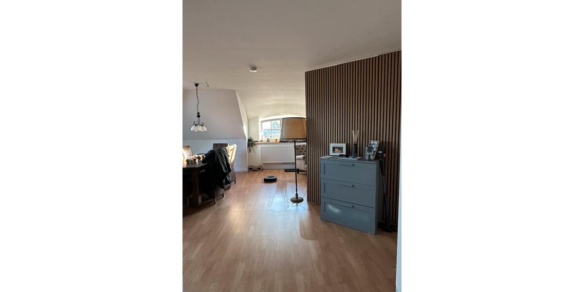 Dachgeschoßwohnung Aukrug - 2.5 Zimmer, 72 m&sup2;, 1.000&euro; | Angebot:23803338