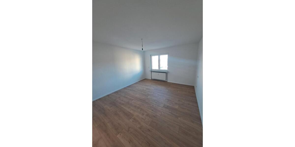 Etagenwohnung Gaildorf - 3 Zimmer, 85 m&sup2;, 920&euro; | Angebot:26035406
