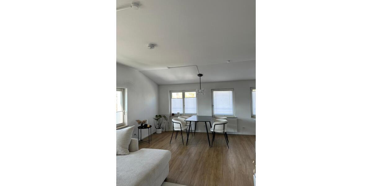 Dachgeschoßwohnung Lüdenscheid Staberg - 1.5 Zimmer, 45 m&sup2;, 472&euro; | Angebot:25987537