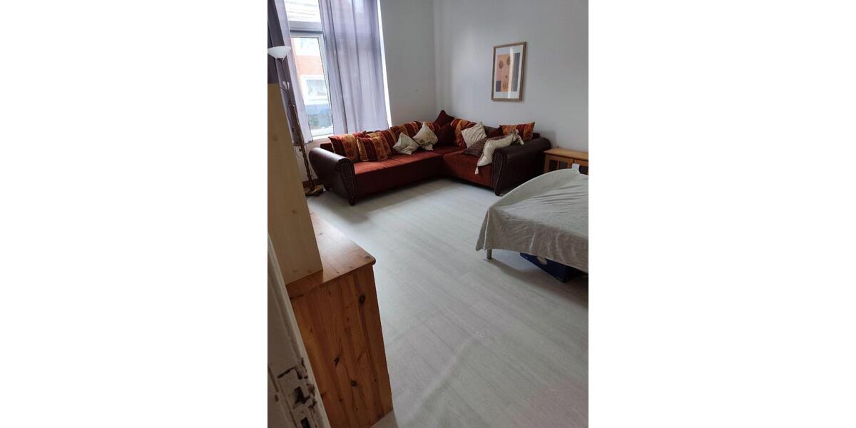 Erdgeschoßwohnung Emden - 1 Zimmer, 121 m&sup2;, 380&euro; | Angebot:25439591
