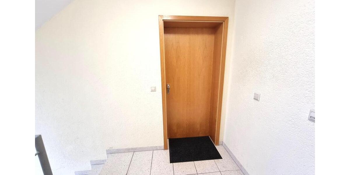 Etagenwohnung Bretten - 3 Zimmer, 83 m&sup2;, 980&euro; | Angebot:26677147