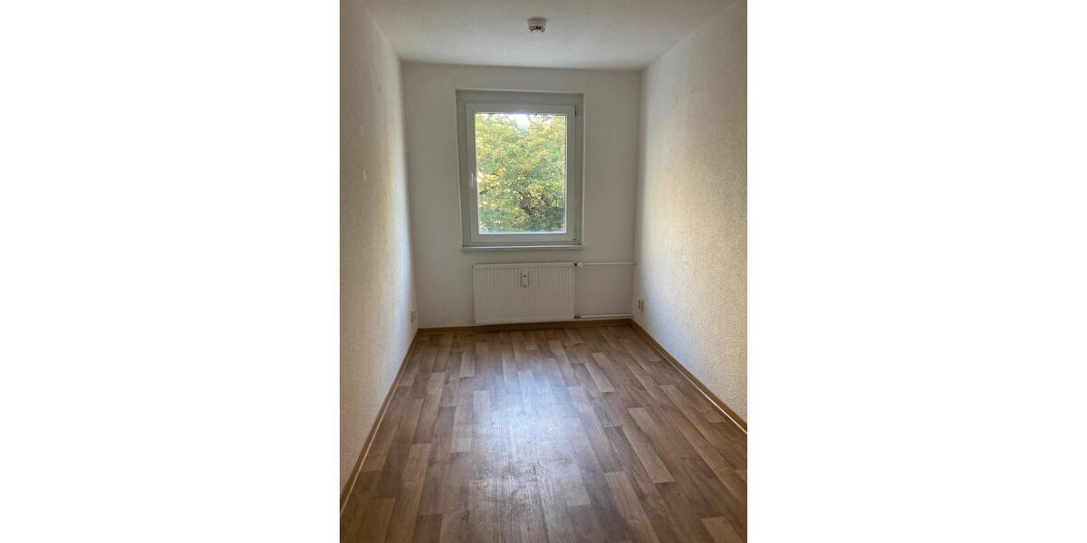 Etagenwohnung Bernburg (Saale) - 3 Zimmer, 60 m&sup2;, 348&euro; | Angebot:26678143