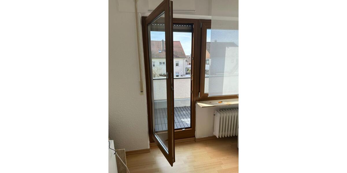 Etagenwohnung Ludwigsburg Hoheneck - 3 Zimmer, 76 m&sup2;, 1.090&euro; | Angebot:24855437