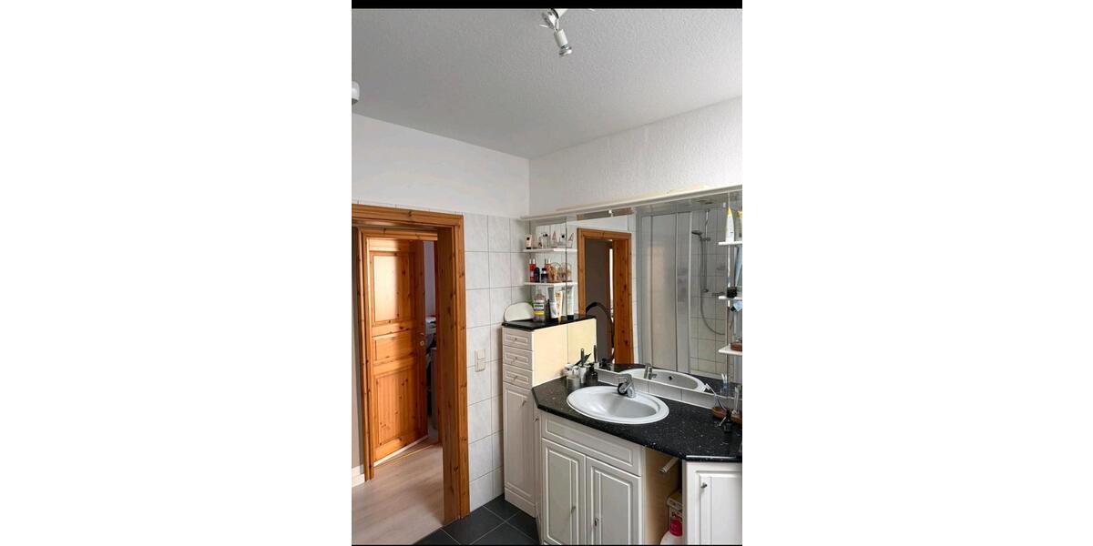 Dachgeschoßwohnung Wilster - 4 Zimmer, 85 m&sup2;, 750&euro; | Angebot:25392344