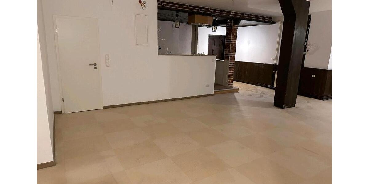 Etagenwohnung Frielendorf - 5 Zimmer, 115 m&sup2;, 900&euro; | Angebot:26479823