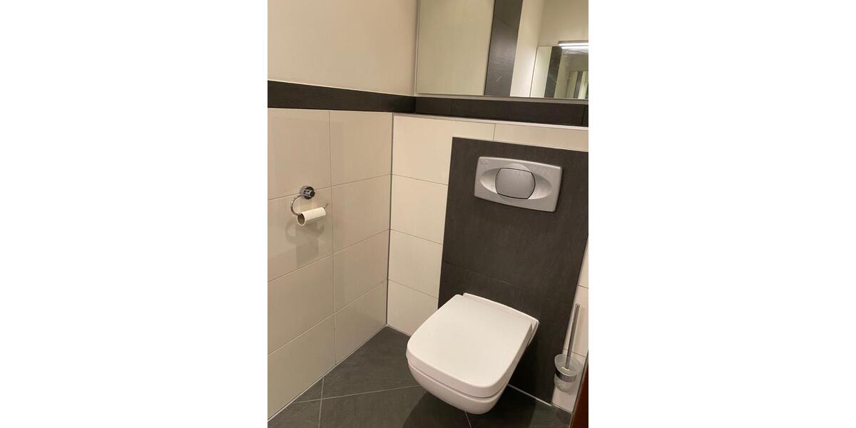 Erdgeschoßwohnung Bonn Bad Godesberg - 3 Zimmer, 151 m&sup2;, 2.280&euro; | Angebot:25807104