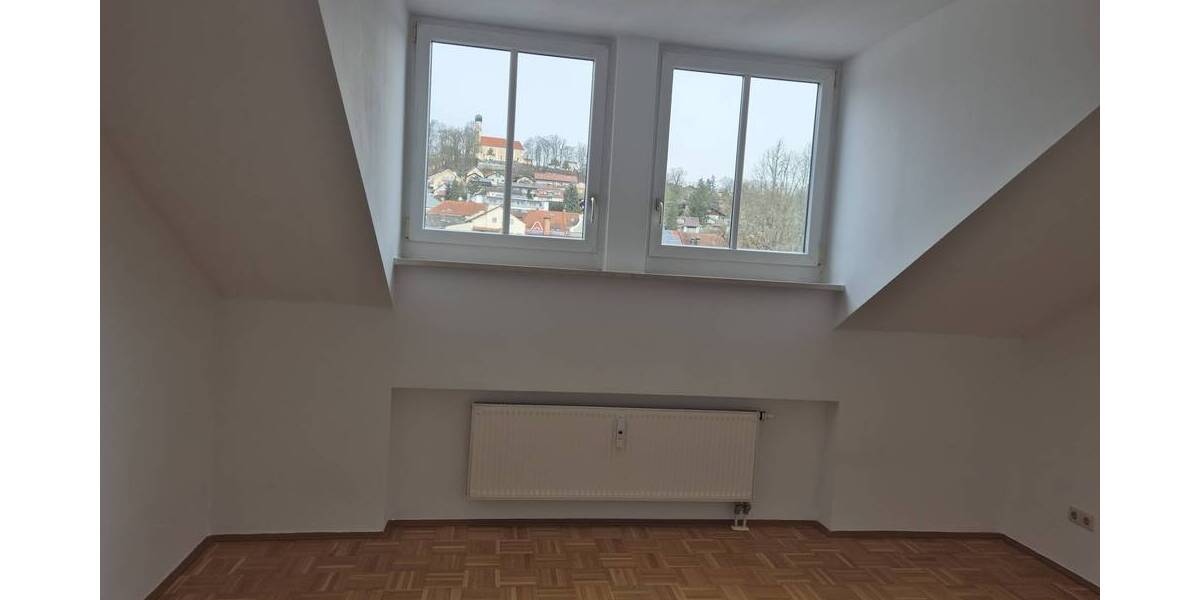 Etagenwohnung Pfarrkirchen - 2 Zimmer, 72 m&sup2;, 545&euro; | Angebot:26117661